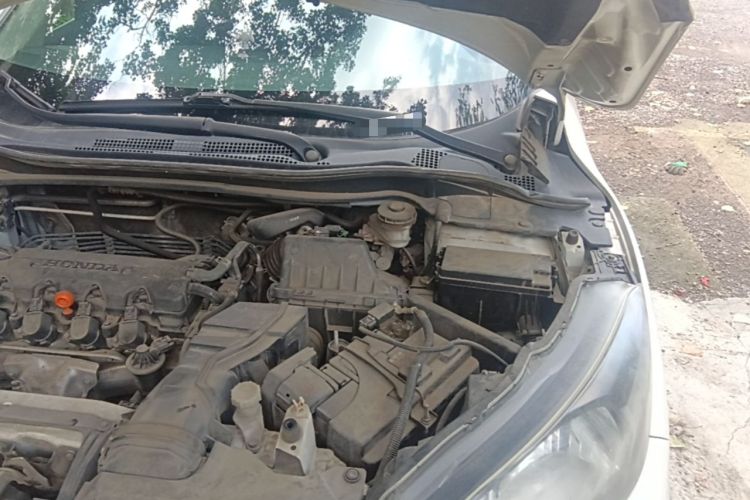 Used Honda Vezel 2016 1.8L CVT Front-Wheel Drive Pioneer Edition Engine Bay Left