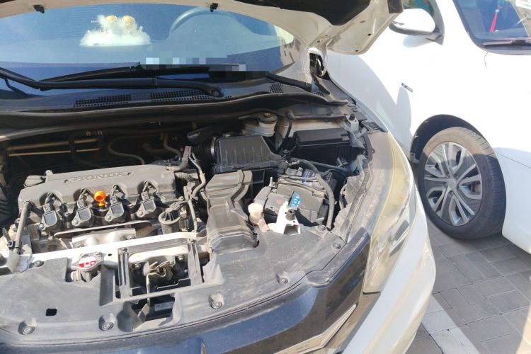 Used Honda Vezel 2016 1.8L CVT Front-Wheel Drive Pioneer Edition Engine Bay Left