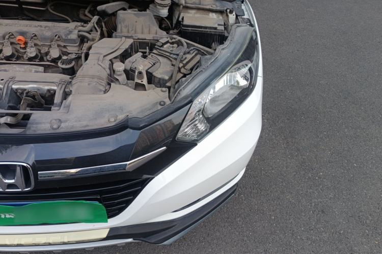 Used Honda Vezel 2016 1.8L CVT Front-Wheel Drive Pioneer Edition Engine Bay Left