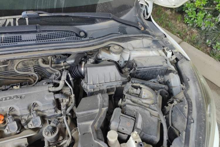 Used Honda Vezel 2016 1.8L CVT Front-Wheel Drive Pioneer Edition Engine Bay Left
