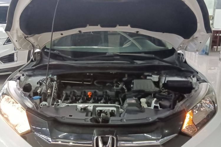Used Honda Vezel 2016 1.8L CVT Front-Wheel Drive Pioneer Edition Engine Bay