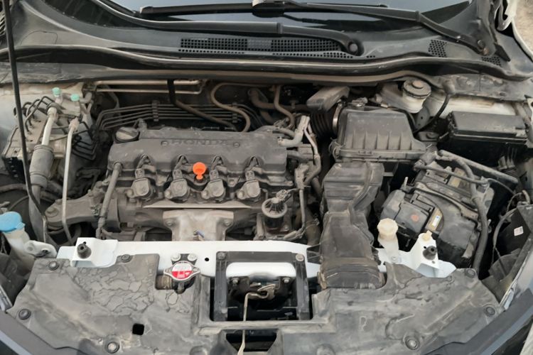 Used Honda Vezel 2016 1.8L CVT Front-Wheel Drive Pioneer Edition Engine Bay