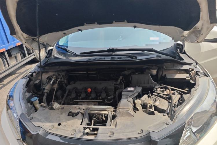 Used Honda Vezel 2016 1.8L CVT Front-Wheel Drive Pioneer Edition Engine Bay