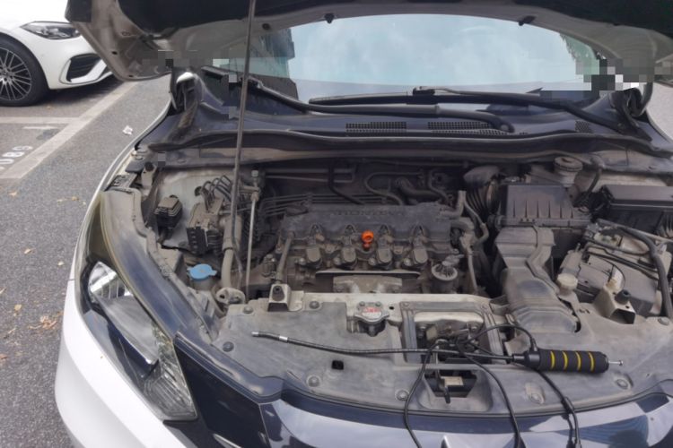 Used Honda Vezel 2016 1.8L CVT Front-Wheel Drive Pioneer Edition Engine Bay Right