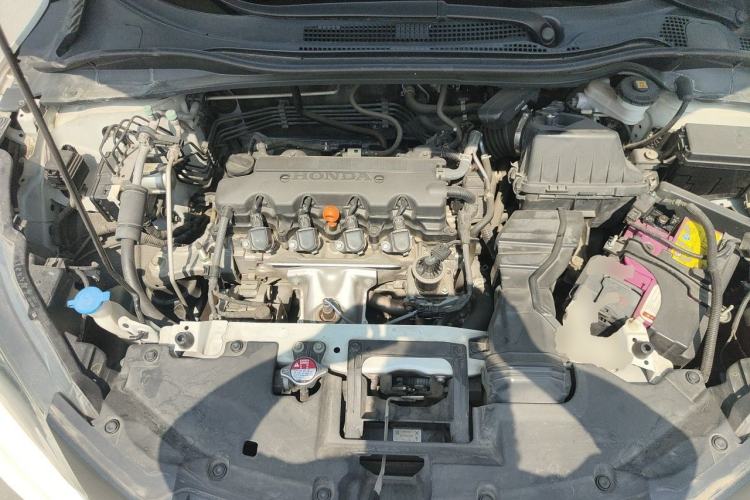 Used Honda Vezel 2016 1.8L CVT Front-Wheel Drive Pioneer Edition Engine Bay