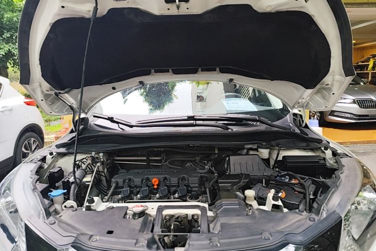 Used Honda Vezel 2016 1.8L CVT Front-Wheel Drive Pioneer Edition Engine Bay