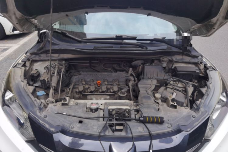 Used Honda Vezel 2016 1.8L CVT Front-Wheel Drive Pioneer Edition Engine Bay