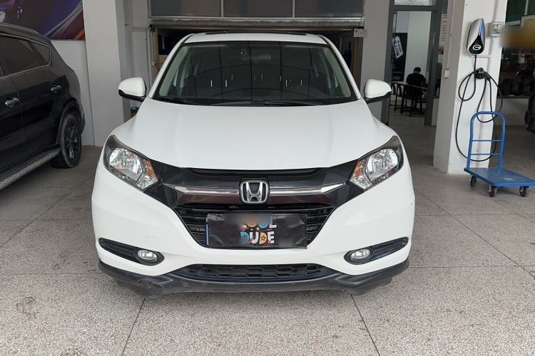 Used Honda Vezel 2016 1.8L CVT Front-Wheel Drive Pioneer Edition Exterior 1