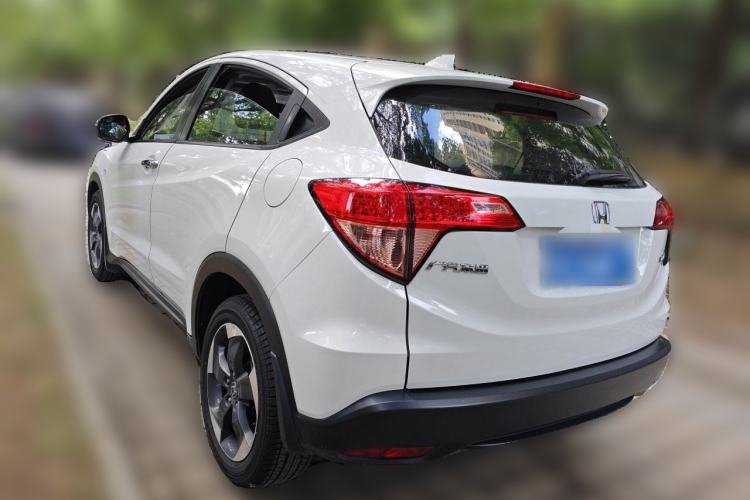 Used Honda Vezel 2016 1.8L CVT Front-Wheel Drive Pioneer Edition Exterior 3