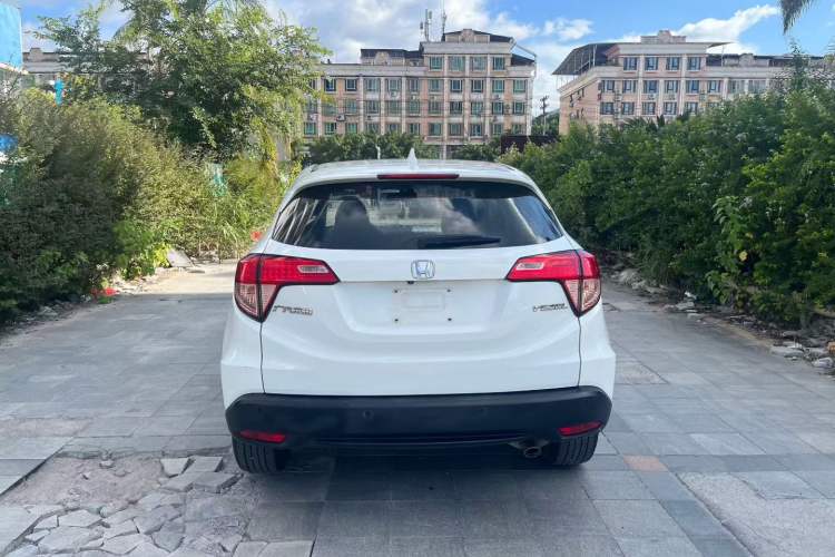 Used Honda Vezel 2016 1.8L CVT Front-Wheel Drive Pioneer Edition Exterior 4
