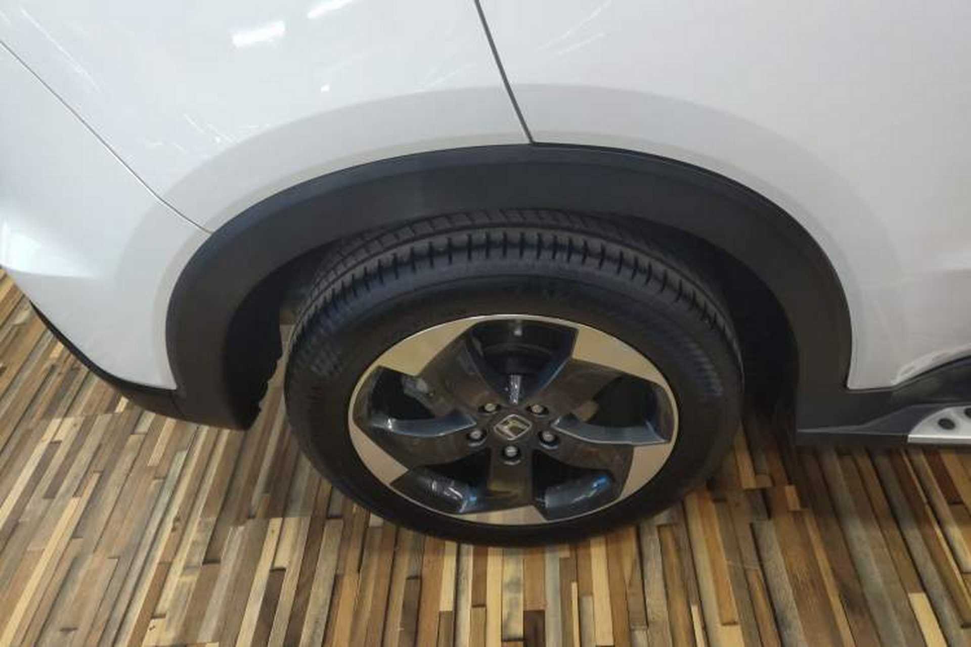 Used Honda Vezel 2016 1.8L CVT Front-Wheel Drive Pioneer Edition Exterior 5