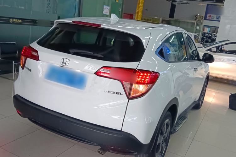 Used Honda Vezel 2016 1.8L CVT Front-Wheel Drive Pioneer Edition Exterior 5