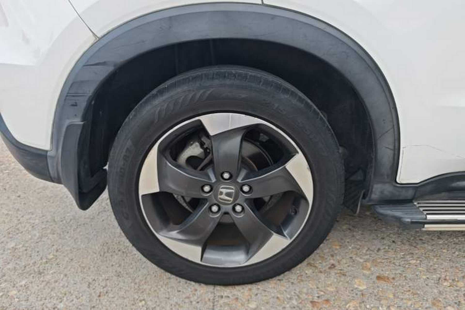Used Honda Vezel 2016 1.8L CVT Front-Wheel Drive Pioneer Edition Exterior 5