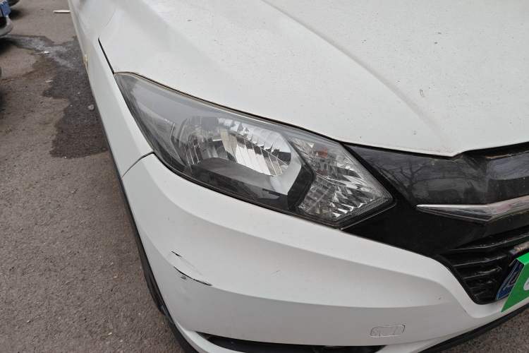Used Honda Vezel 2016 1.8L CVT Front-Wheel Drive Pioneer Edition Exterior 6