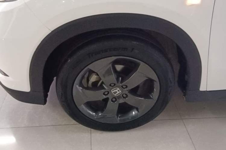 Used Honda Vezel 2016 1.8L CVT Front-Wheel Drive Pioneer Edition Exterior 7