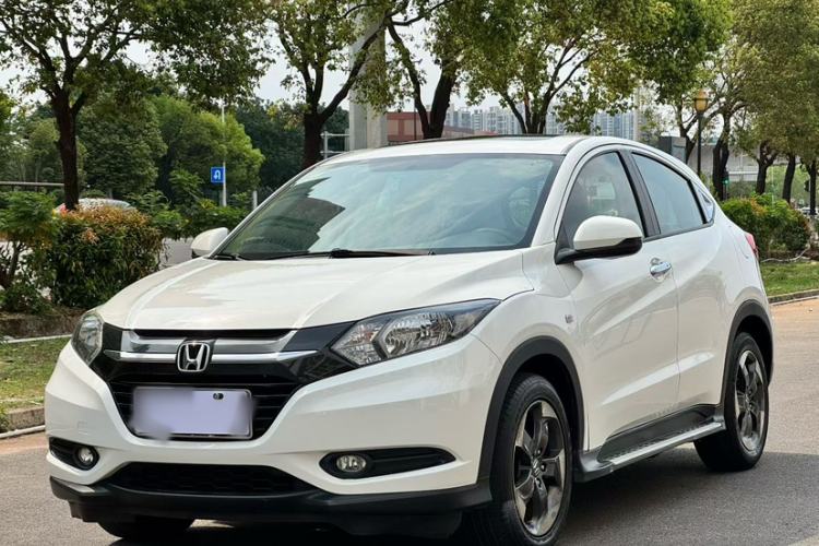 Used Honda Vezel 2016 1.8L CVT Front-Wheel Drive Pioneer Edition Exterior 8
