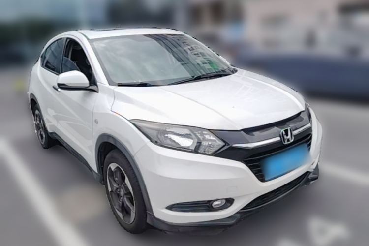 Used Honda Vezel 2016 1.8L CVT Front-Wheel Drive Pioneer Edition Front Right 45 Deg