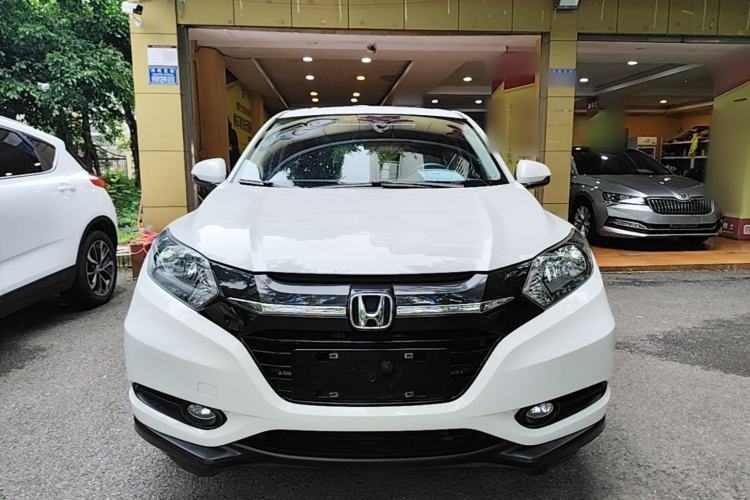 Used Honda Vezel 2016 1.8L CVT Front-Wheel Drive Pioneer Edition Front