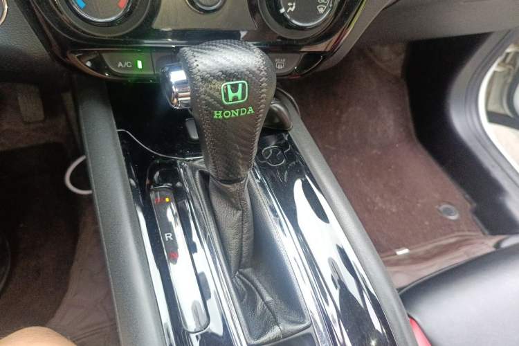 Used Honda Vezel 2016 1.8L CVT Front-Wheel Drive Pioneer Edition Gear Lever