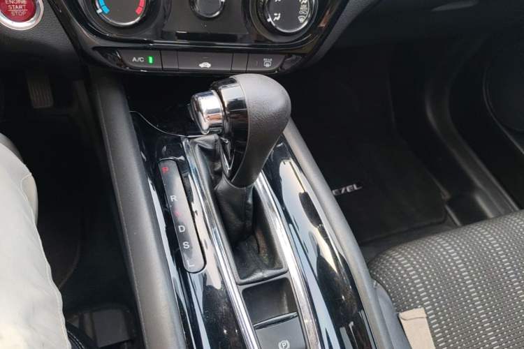 Used Honda Vezel 2016 1.8L CVT Front-Wheel Drive Pioneer Edition Gear Lever