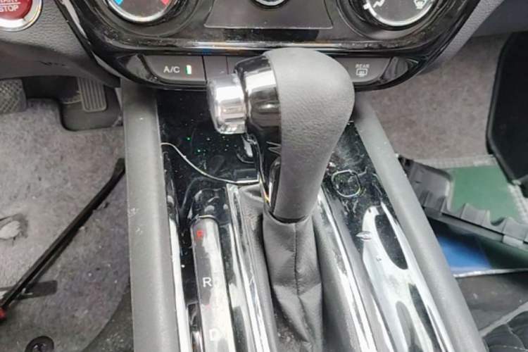 Used Honda Vezel 2016 1.8L CVT Front-Wheel Drive Pioneer Edition Gear Lever