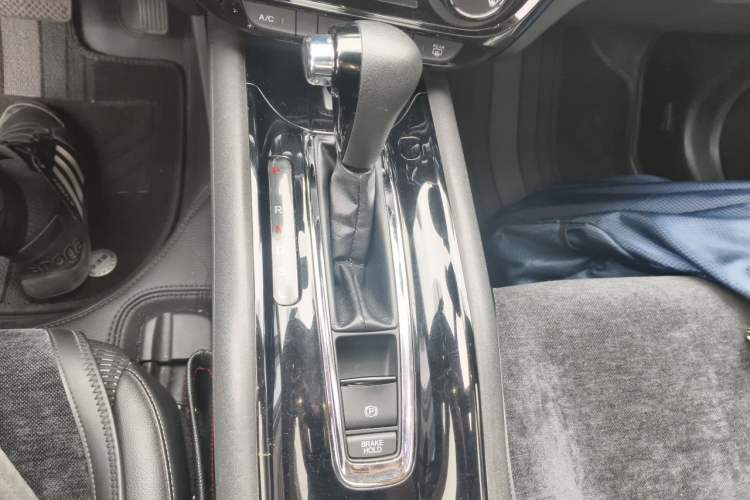 Used Honda Vezel 2016 1.8L CVT Front-Wheel Drive Pioneer Edition Gear Lever