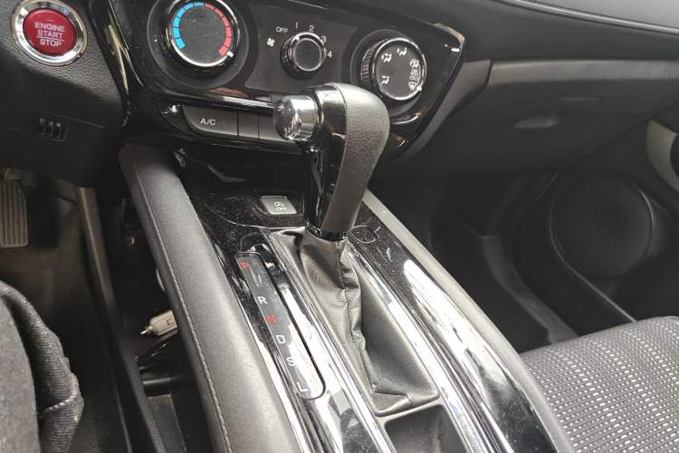 Used Honda Vezel 2016 1.8L CVT Front-Wheel Drive Pioneer Edition Gear Lever