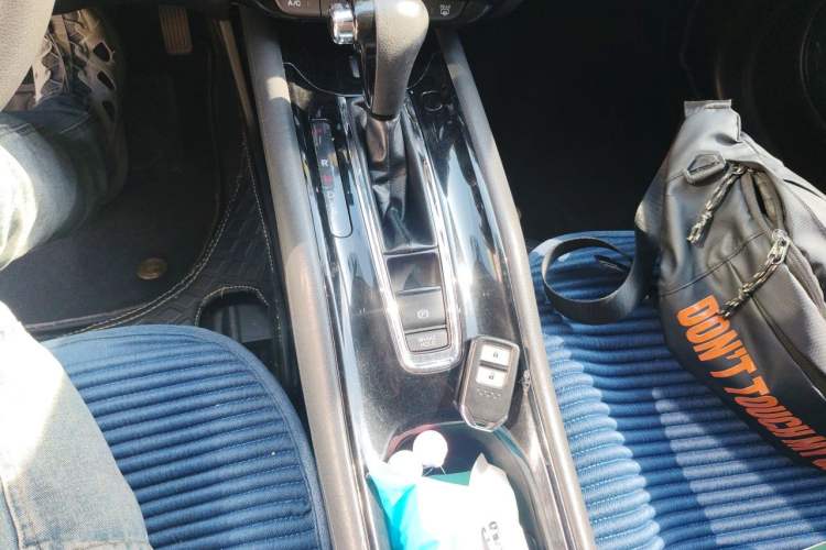 Used Honda Vezel 2016 1.8L CVT Front-Wheel Drive Pioneer Edition Gear Lever