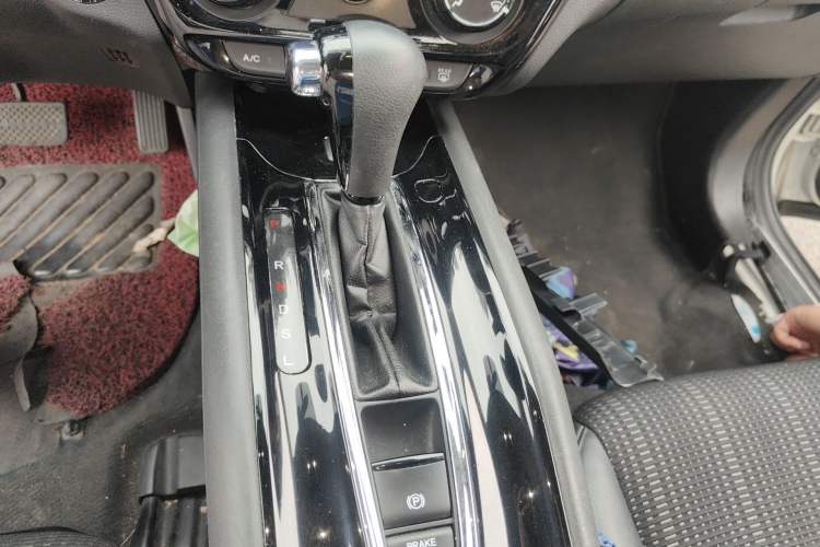 Used Honda Vezel 2016 1.8L CVT Front-Wheel Drive Pioneer Edition Gear Lever