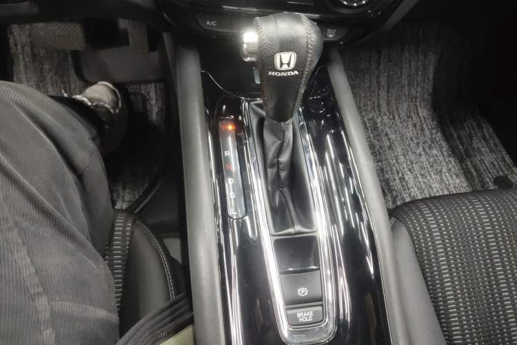 Used Honda Vezel 2016 1.8L CVT Front-Wheel Drive Pioneer Edition Gear Lever