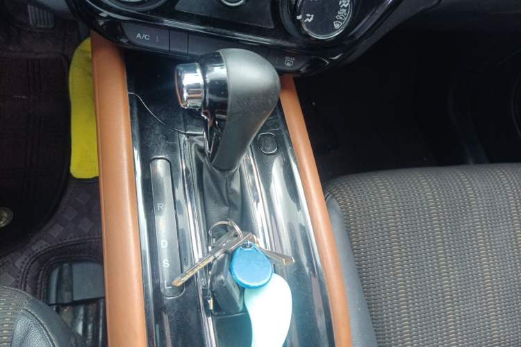 Used Honda Vezel 2016 1.8L CVT Front-Wheel Drive Pioneer Edition Gear Lever