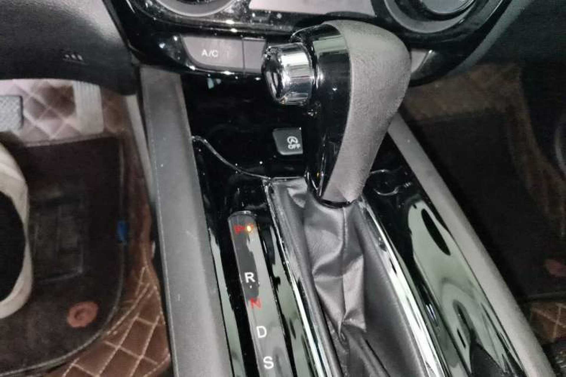 Used Honda Vezel 2016 1.8L CVT Front-Wheel Drive Pioneer Edition Gear Lever