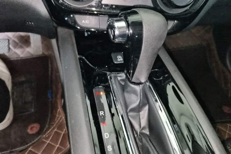 Used Honda Vezel 2016 1.8L CVT Front-Wheel Drive Pioneer Edition Gear Lever