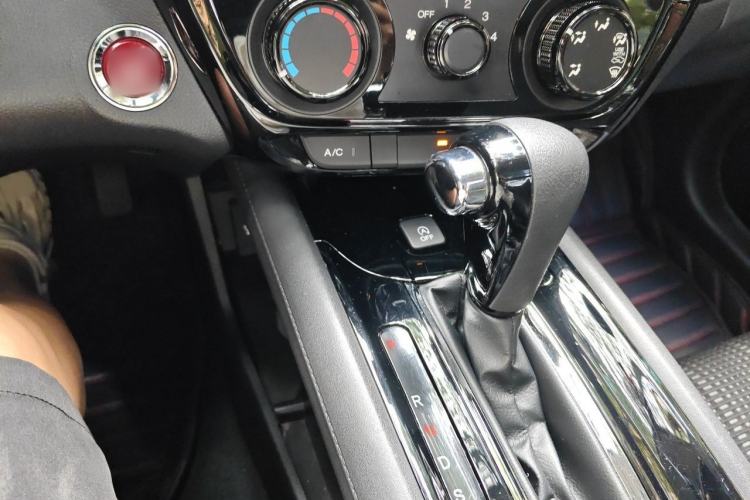 Used Honda Vezel 2016 1.8L CVT Front-Wheel Drive Pioneer Edition Gear Lever
