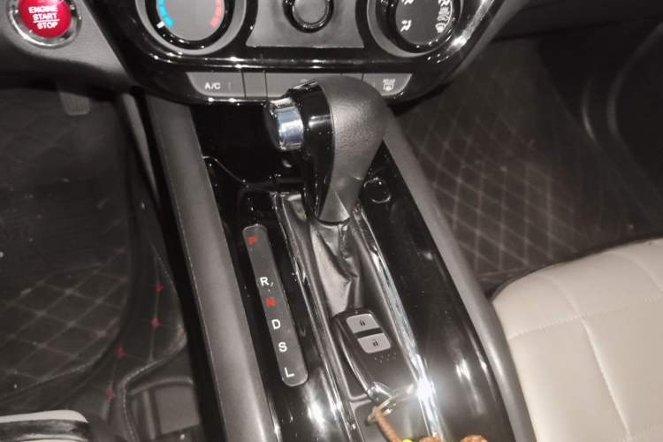 Used Honda Vezel 2016 1.8L CVT Front-Wheel Drive Pioneer Edition Gear Lever