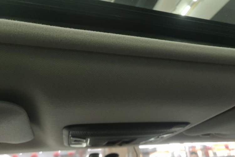 Used Honda Vezel 2016 1.8L CVT Front-Wheel Drive Pioneer Edition Headliner