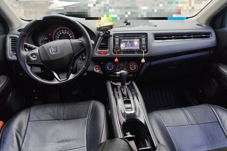 Used Honda Vezel 2016 1.8L CVT Front-Wheel Drive Pioneer Edition Interior 2