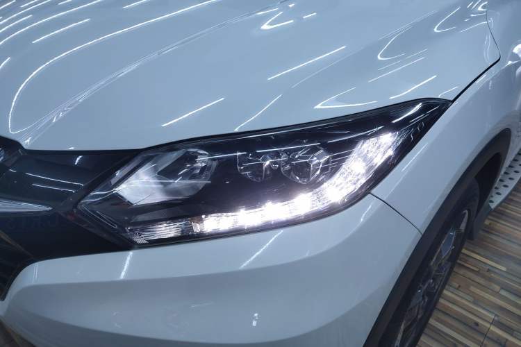 Used Honda Vezel 2016 1.8L CVT Front-Wheel Drive Pioneer Edition Left Front Headlight