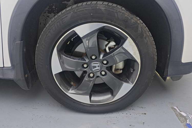 Used Honda Vezel 2016 1.8L CVT Front-Wheel Drive Pioneer Edition Left Front Wheel Hub