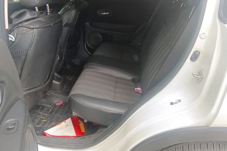 Used Honda Vezel 2016 1.8L CVT Front-Wheel Drive Pioneer Edition Left Rear Seat