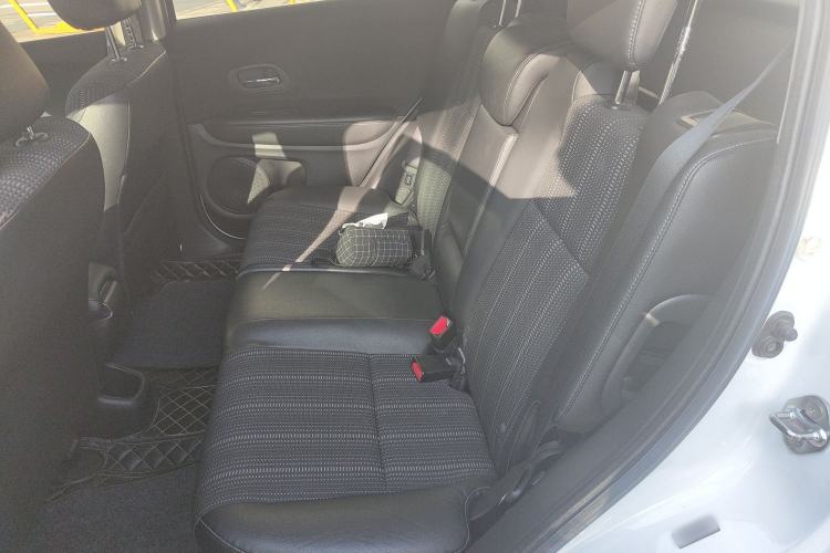 Used Honda Vezel 2016 1.8L CVT Front-Wheel Drive Pioneer Edition Left Rear Seat