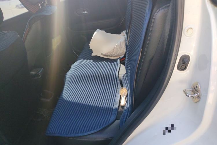 Used Honda Vezel 2016 1.8L CVT Front-Wheel Drive Pioneer Edition Left Rear Seat
