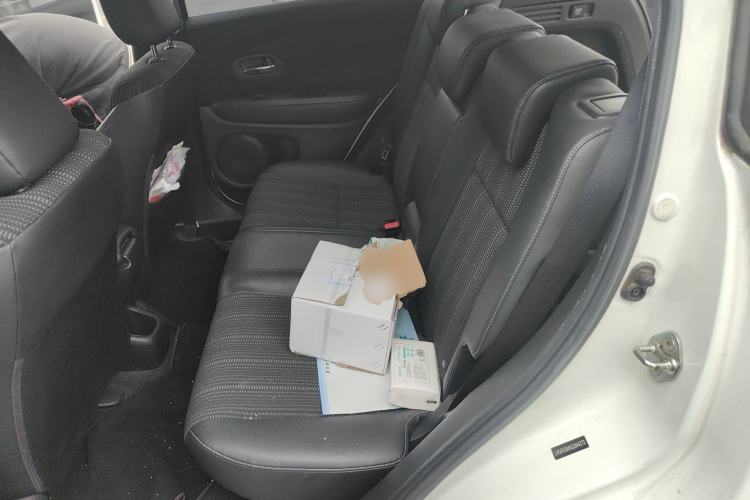 Used Honda Vezel 2016 1.8L CVT Front-Wheel Drive Pioneer Edition Left Rear Seat