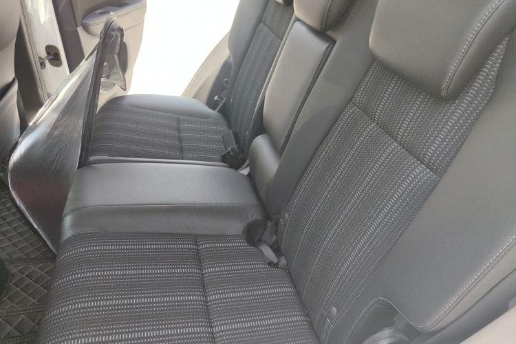 Used Honda Vezel 2016 1.8L CVT Front-Wheel Drive Pioneer Edition Left Rear Seat