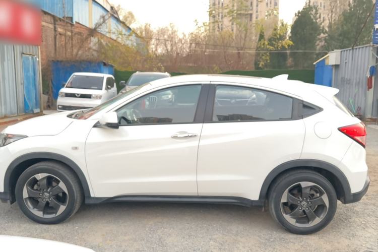Used Honda Vezel 2016 1.8L CVT Front-Wheel Drive Pioneer Edition Left Side