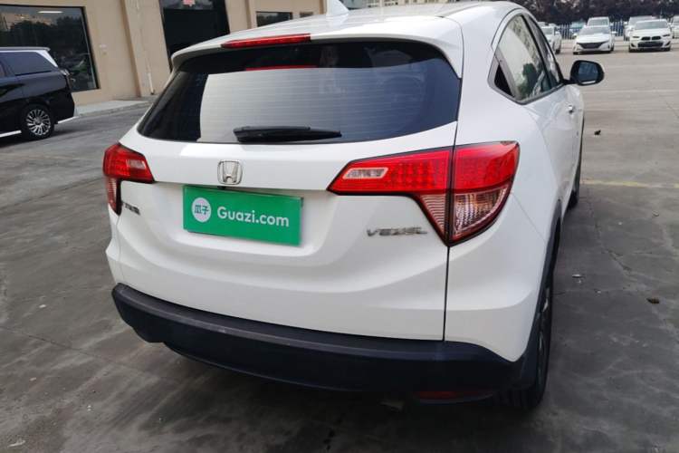 Used Honda Vezel 2016 1.8L CVT Front-Wheel Drive Pioneer Edition Rear