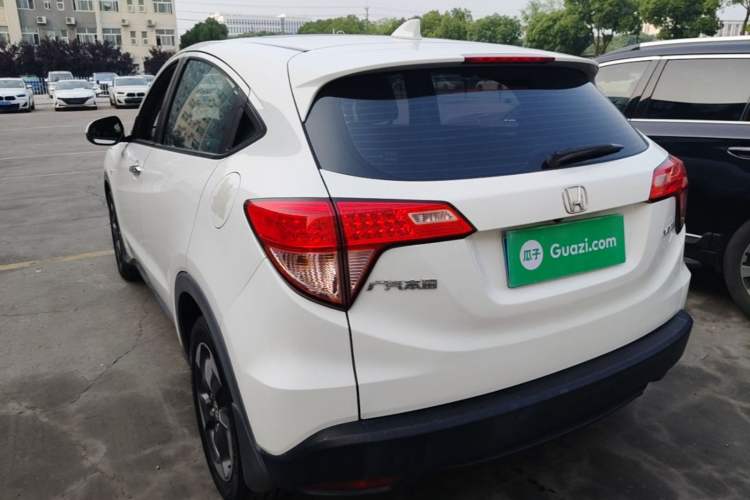 Used Honda Vezel 2016 1.8L CVT Front-Wheel Drive Pioneer Edition Rear Left 45 Deg