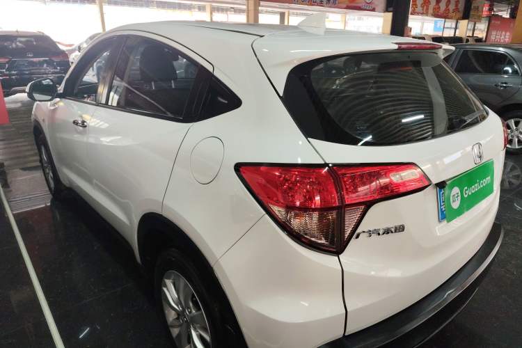 Used Honda Vezel 2016 1.8L CVT Front-Wheel Drive Pioneer Edition Rear Left 45 Deg