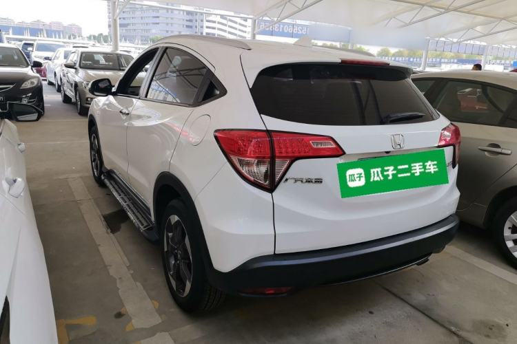 Used Honda Vezel 2016 1.8L CVT Front-Wheel Drive Pioneer Edition Rear Left 45 Deg