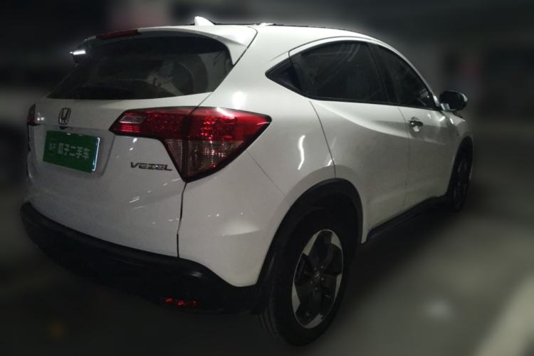 Used Honda Vezel 2016 1.8L CVT Front-Wheel Drive Pioneer Edition Rear Right 45 Deg